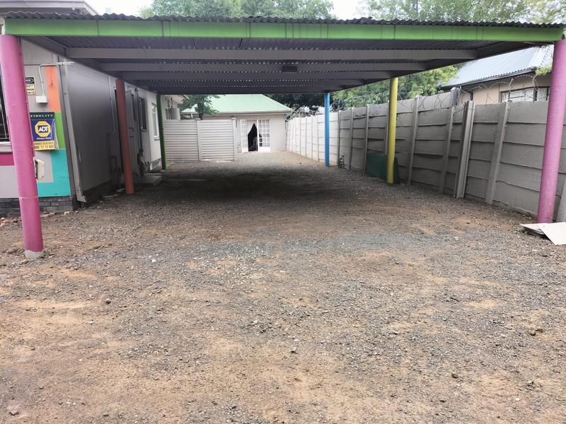 6 Bedroom Property for Sale in Park West Free State